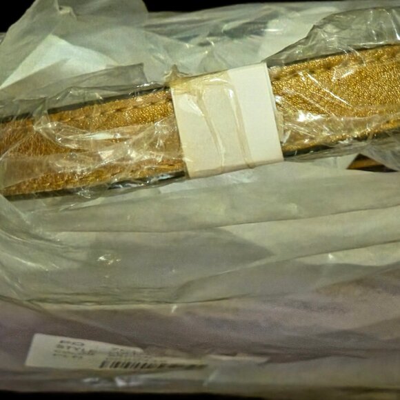 NIB Levenger Lulu Pebbled Leather Satchel - Picture 4 of 4